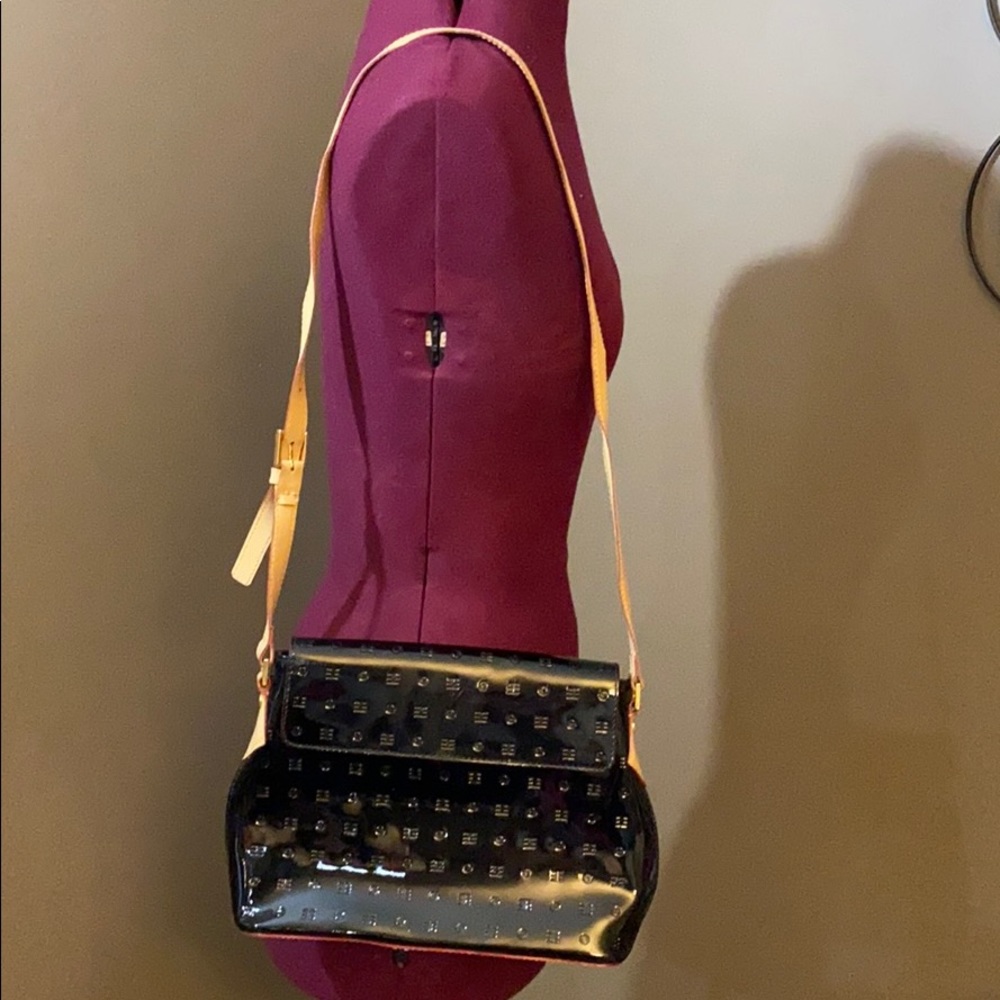 Arcadia Crossbody Purse in Black Patent Leather